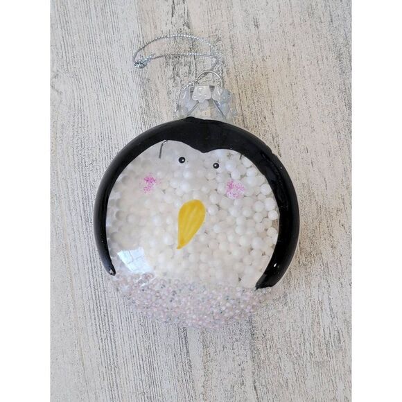 Penguin face blush snow ornament Xmas decor - Picture 1 of 4